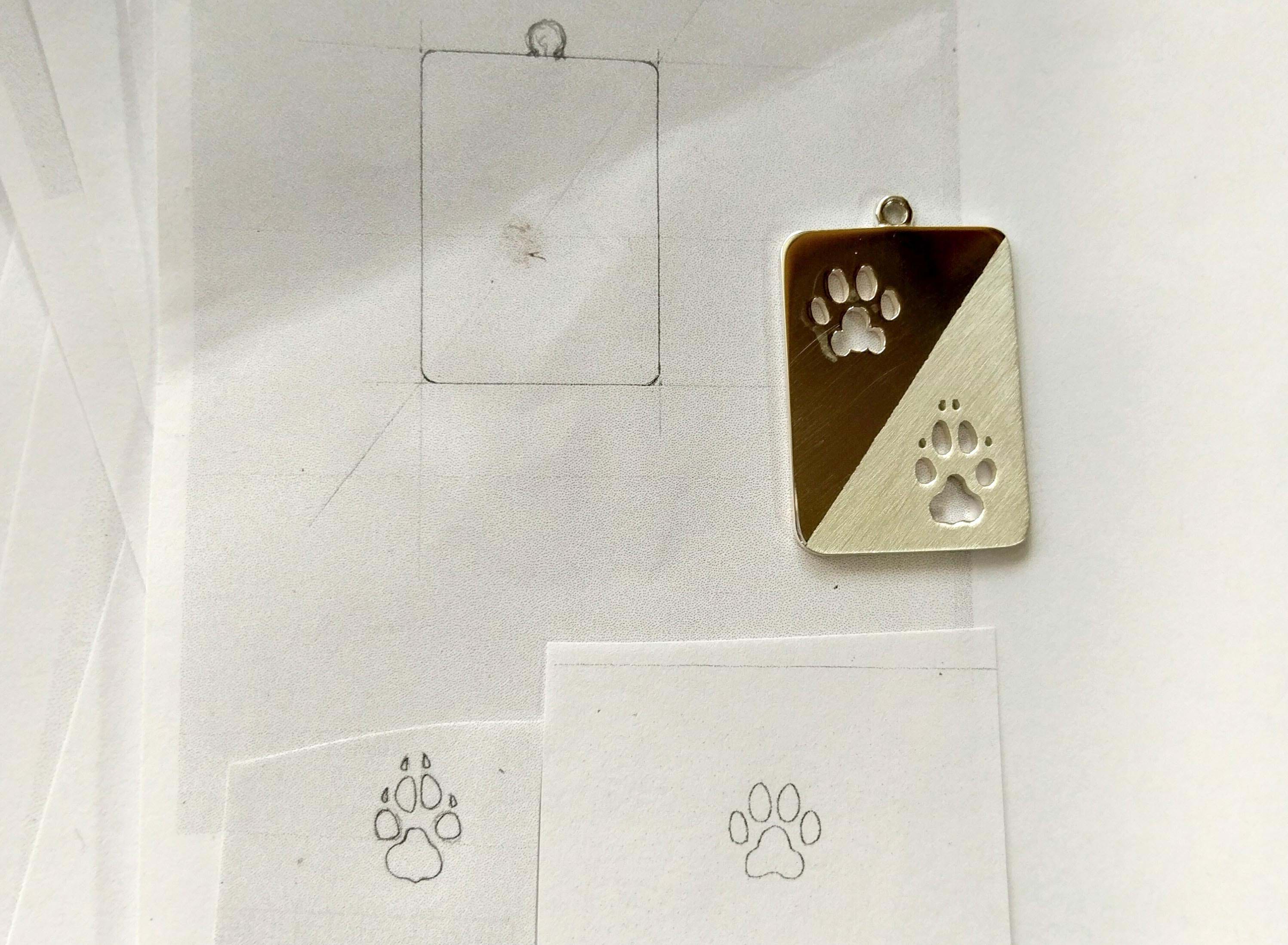 Custom pet paw jewellery & mementoes